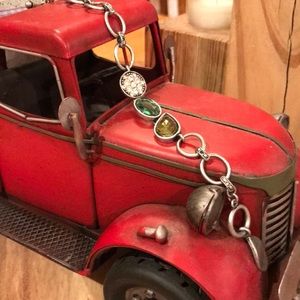 Lia Sophia retired with tags!